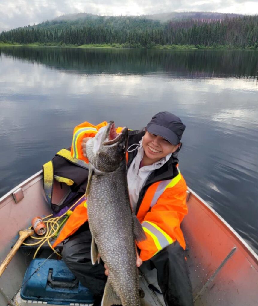 Boat tour resort bc 862x1024