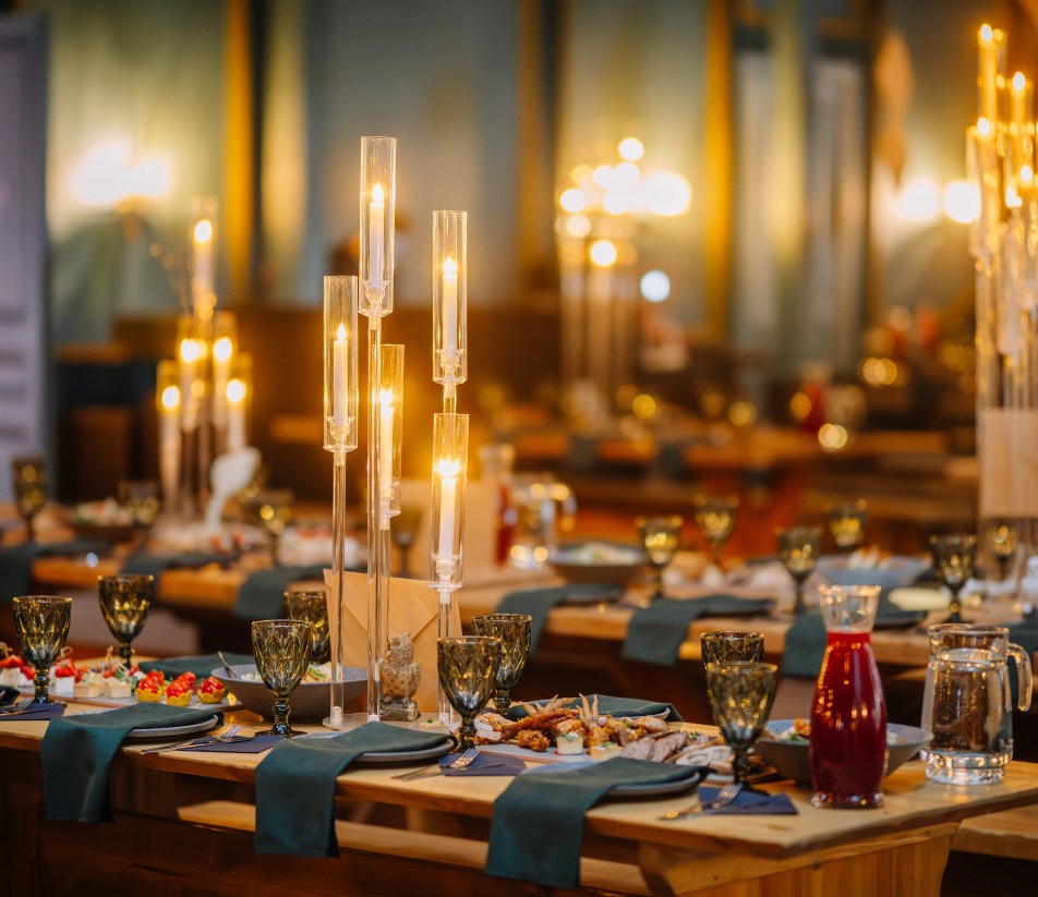 Dinner candle lights