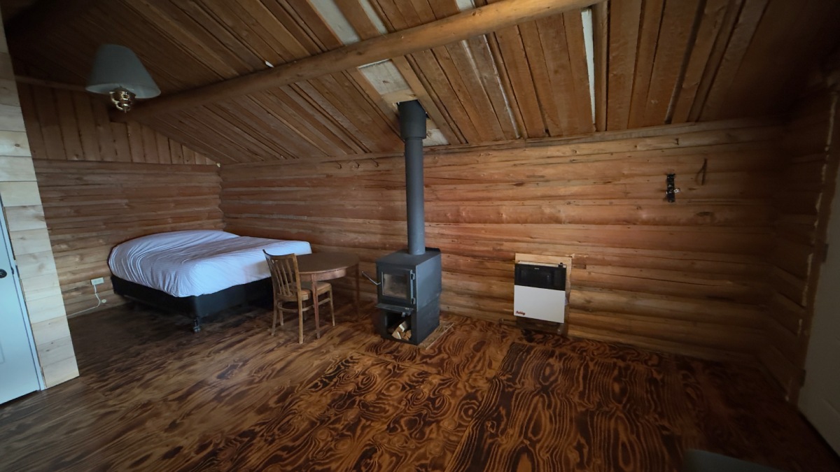Bed fireplace cabin